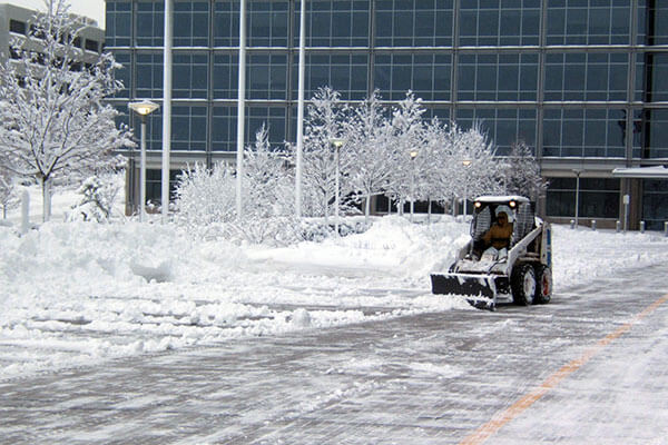 retail snow cleaning snow shoveling