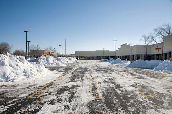 retail snow clearing Etobicoke Ontario